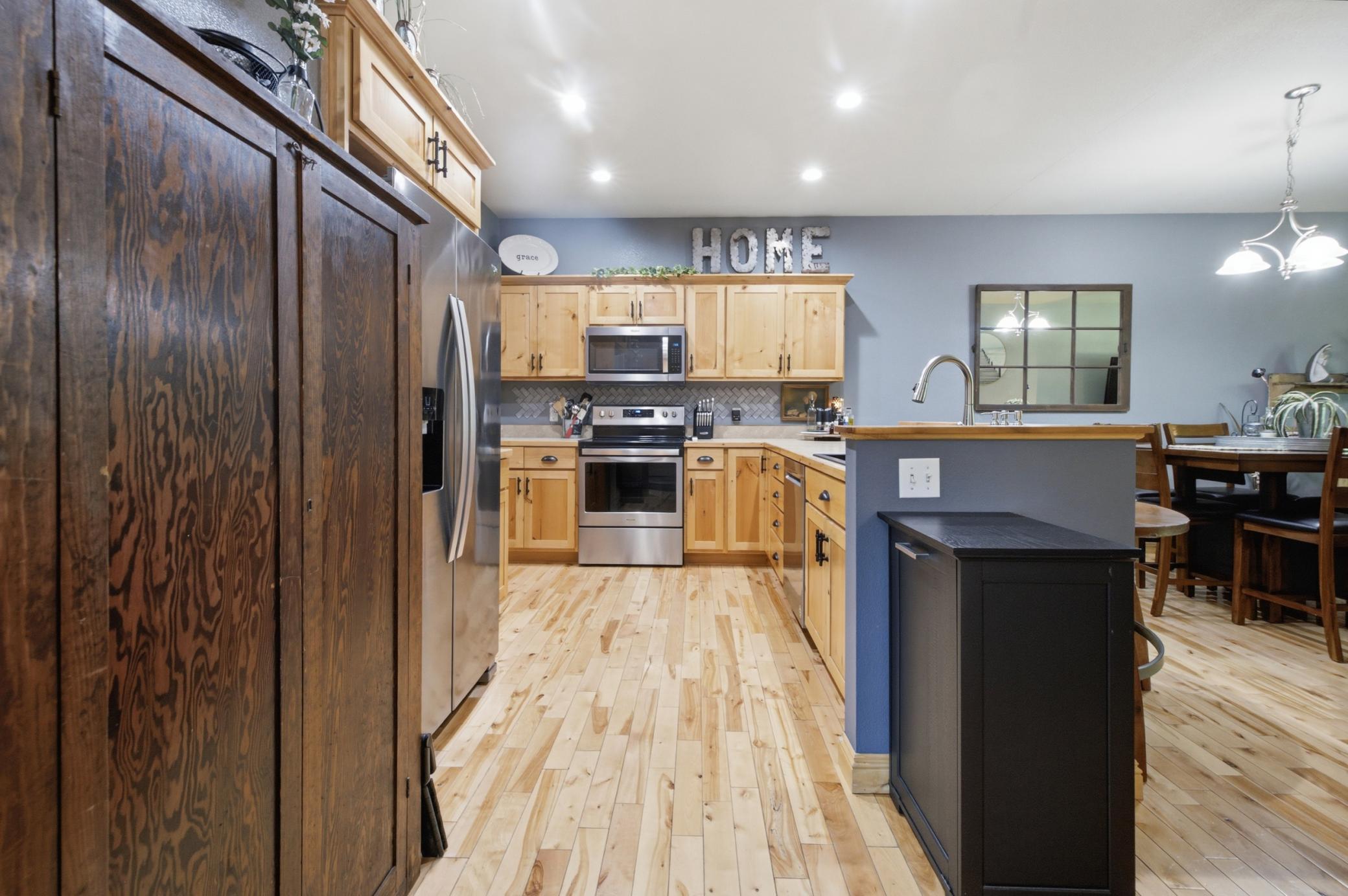 5646 Rush Lake Court