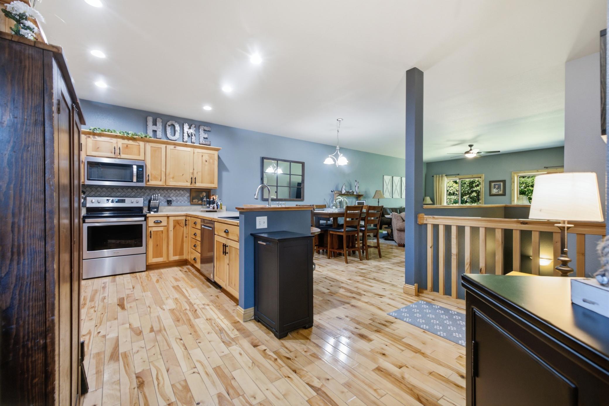 5646 Rush Lake Court