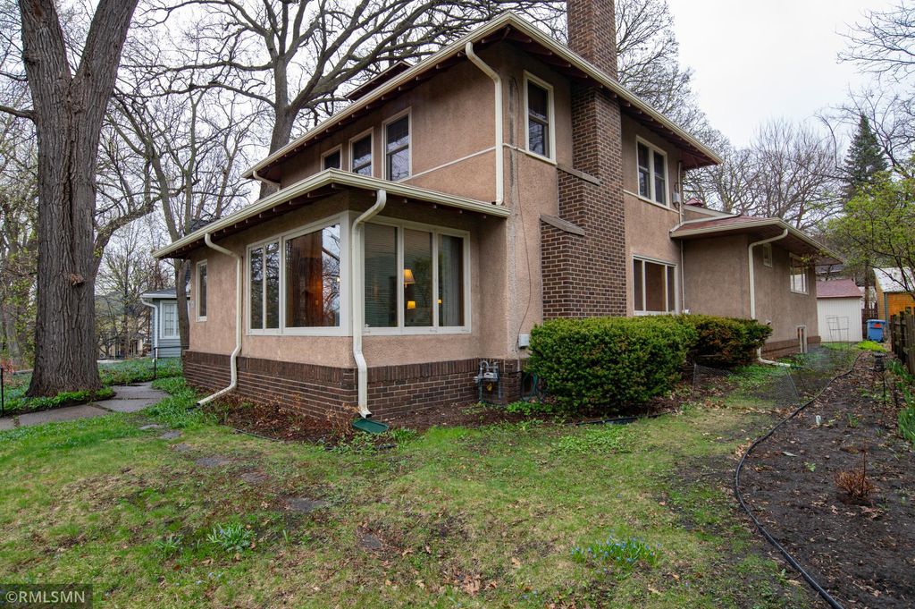 Photo of 91 Arthur Avenue SE, Minneapolis, MN 55414 (MLS # 7053328)