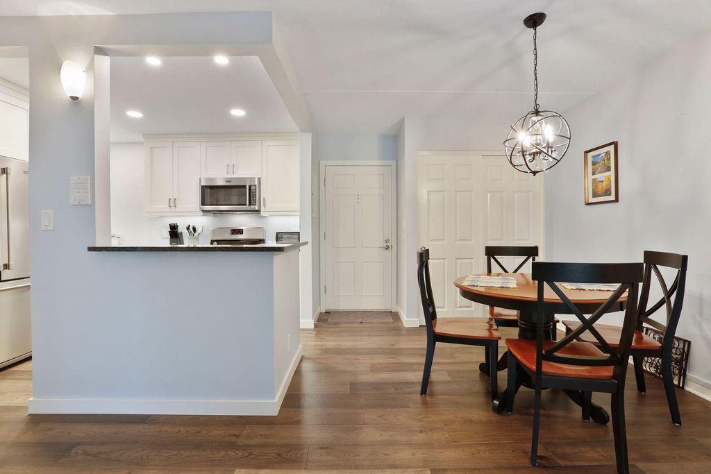 Photo of 6730 Vernon Avenue S #105, Edina, MN 55436 (MLS # 7007172)