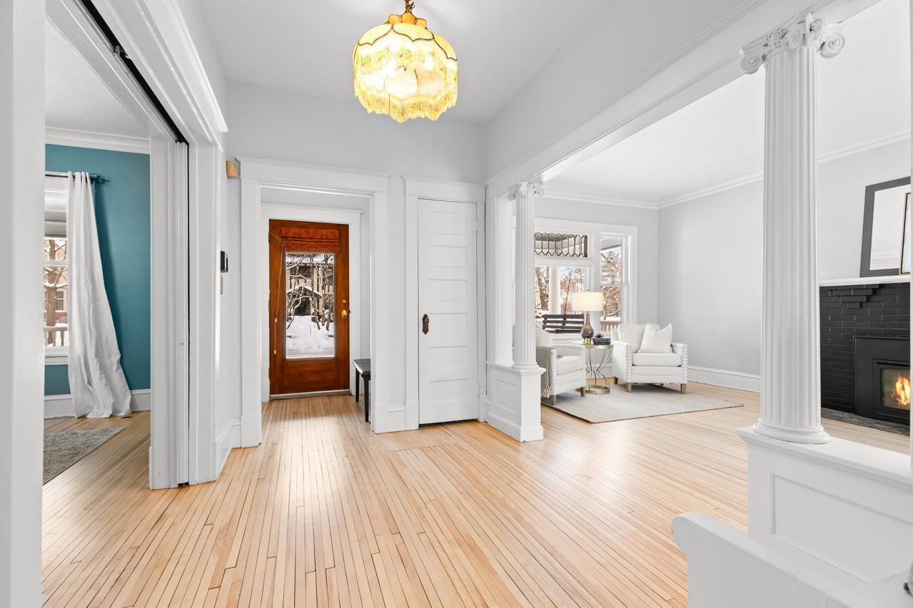 4740 Fremont Avenue S