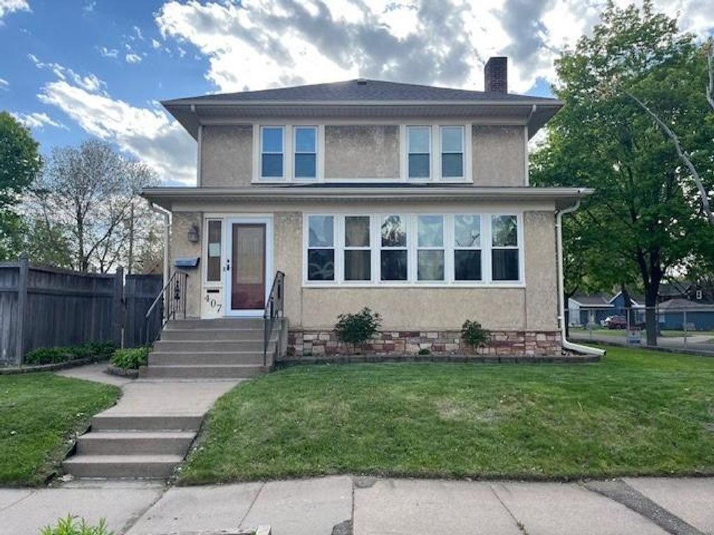 Photo of 407 Osceola Avenue S, Saint Paul, MN 55102 (MLS # 7065389)