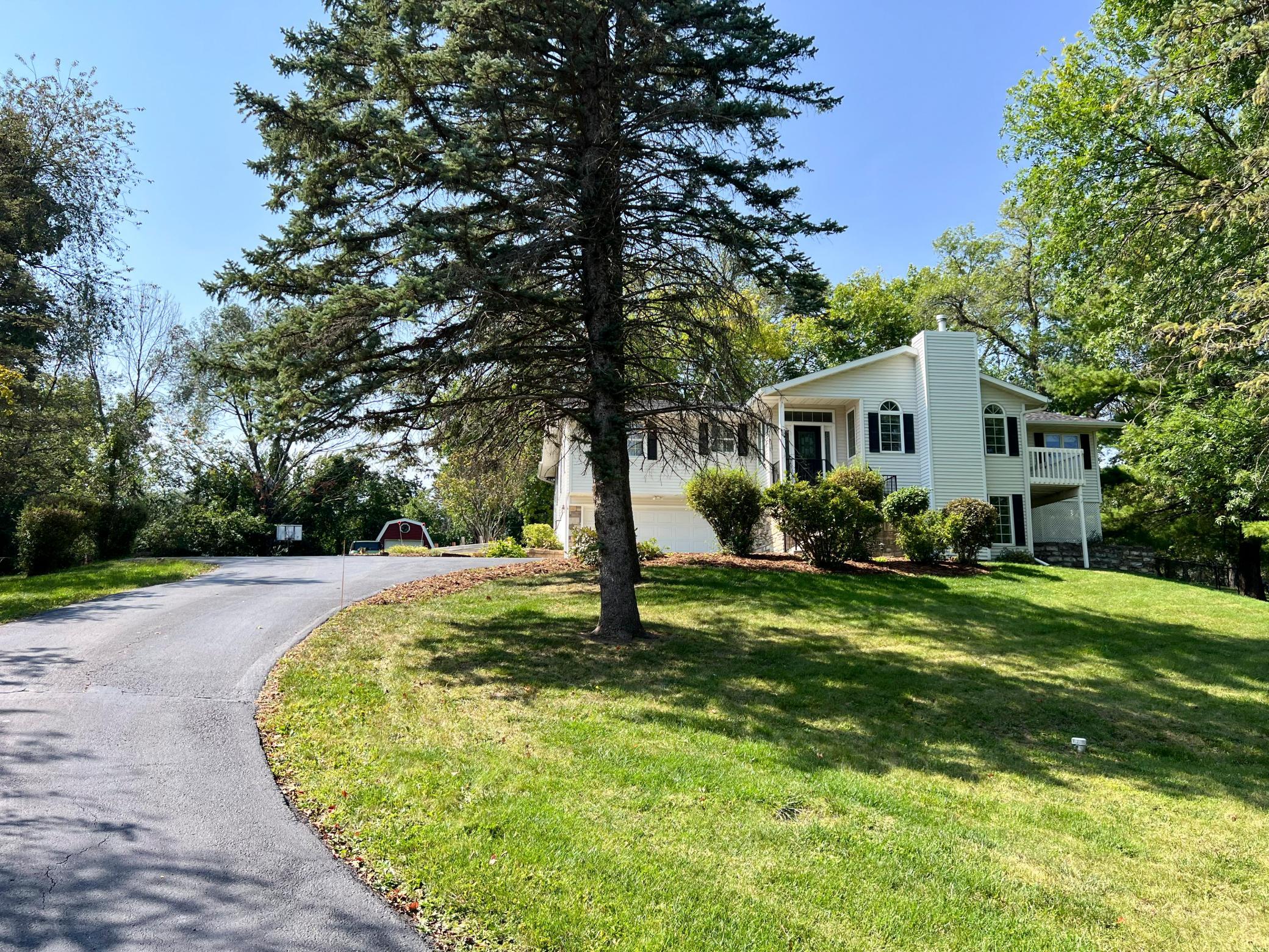 2211 Lenwood Drive SW