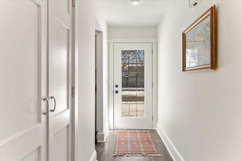 Photo of 196 Cottonwood Court, Stillwater, MN 55082 (MLS # 7018354)