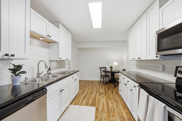 6450 YORK AVE S APT 308, EDINA, MN 55435 - Image b25e02ec6a642bbd1ece501f03366dc9/211512127