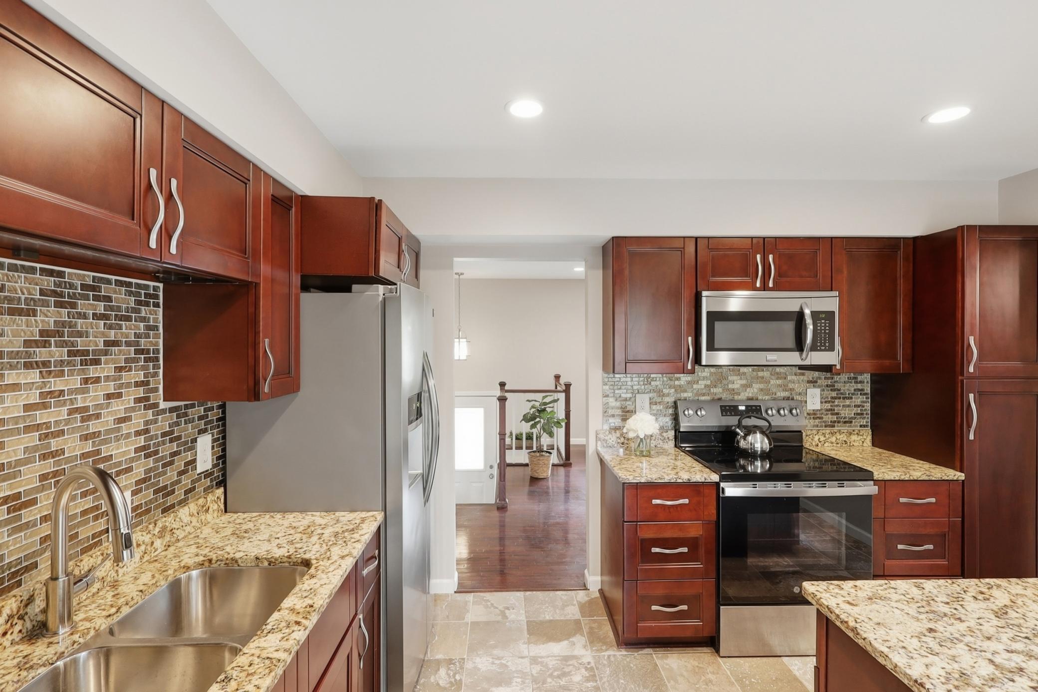 1325 Castle Court