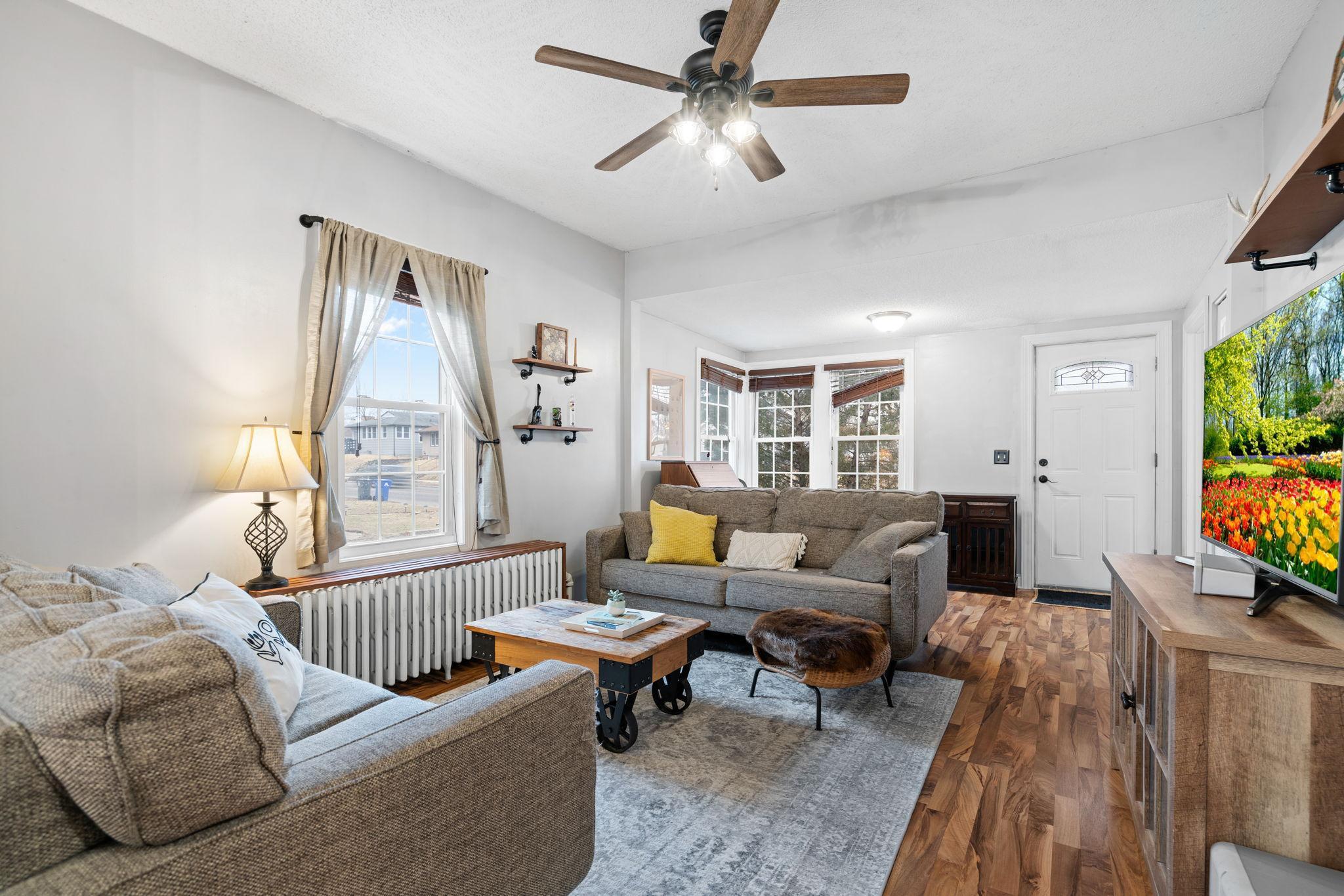 1868 Minnehaha Avenue E