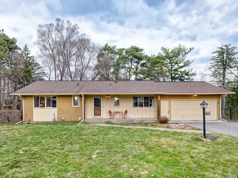 Photo of 15930 5th Avenue N, Plymouth, MN 55447 (MLS # 7041003)