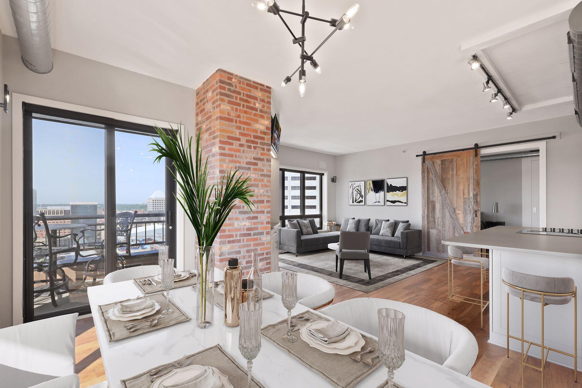 168 6th Street E 2702