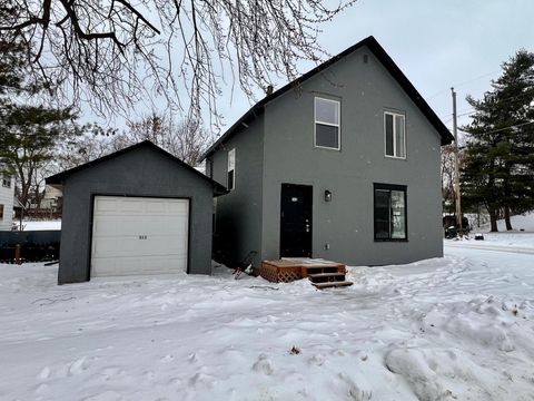 313 3rd Street Bovey MN 55709