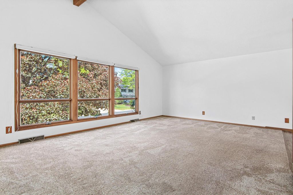 Photo of 344 Thompson Avenue W, West Saint Paul, MN 55118 (MLS # 7067389)
