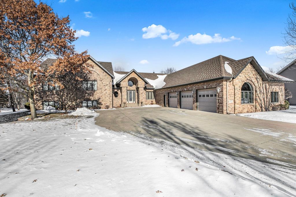 Photo of 2177 Mill Pond Drive, Saint Cloud, MN 56303 (MLS # 7025855)