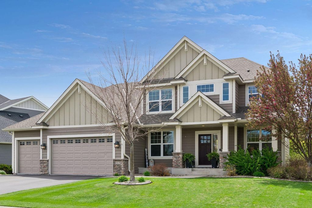 Photo of 1531 Camden Ridge Drive, Chanhassen, MN 55317 (MLS # 7068341)