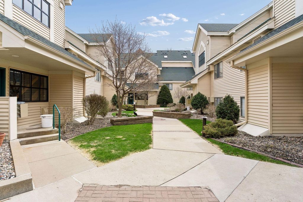 Photo of 7614 York Avenue S #3215, Edina, MN 55435 (MLS # 7069459)