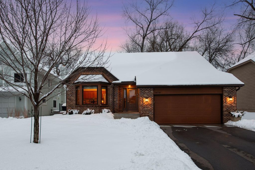 Photo of 18719 Clear View Drive, Minnetonka, MN 55345 (MLS # 7024680)
