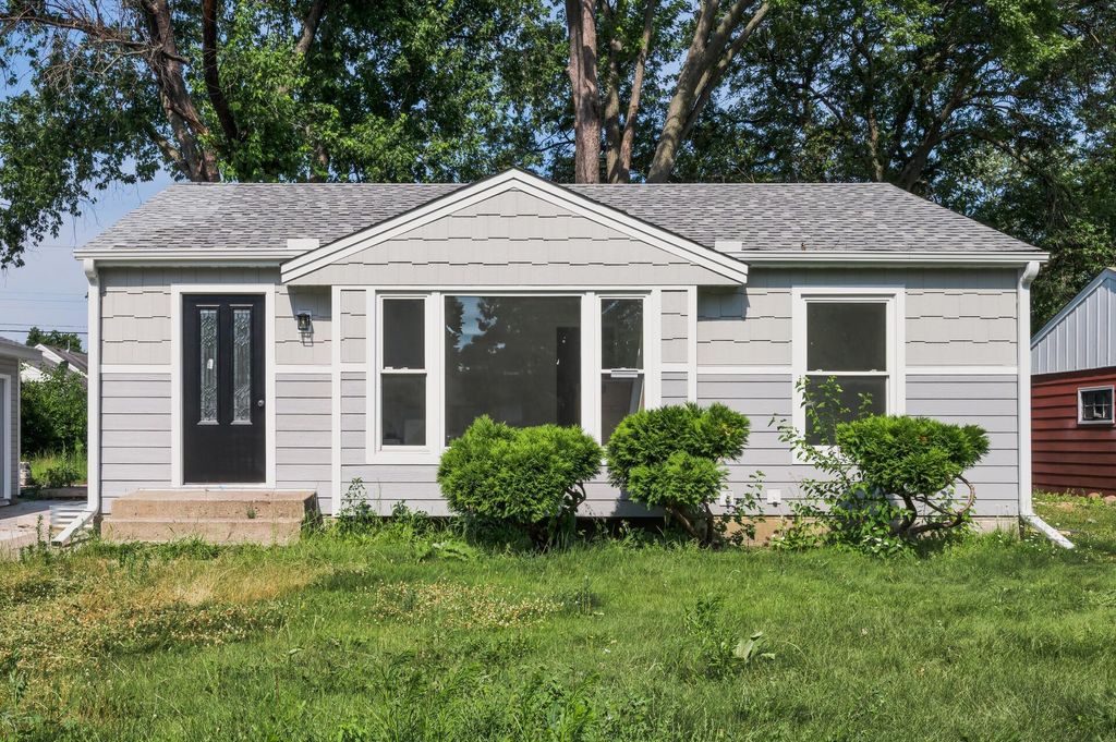 Photo of 5607 Aldrich Avenue N, Brooklyn Center, MN 55430 (MLS # 7011987)