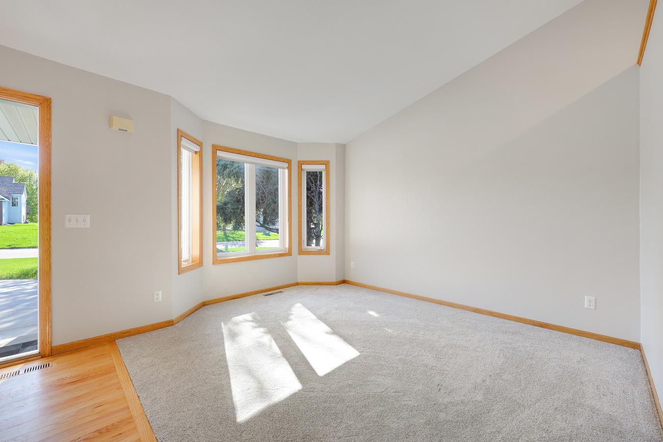 3473 Sunbury Drive