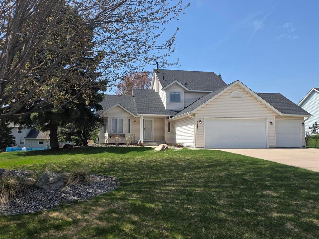 Photo of 3473 Sunbury Drive, Woodbury, MN 55125 (MLS # 7062678)
