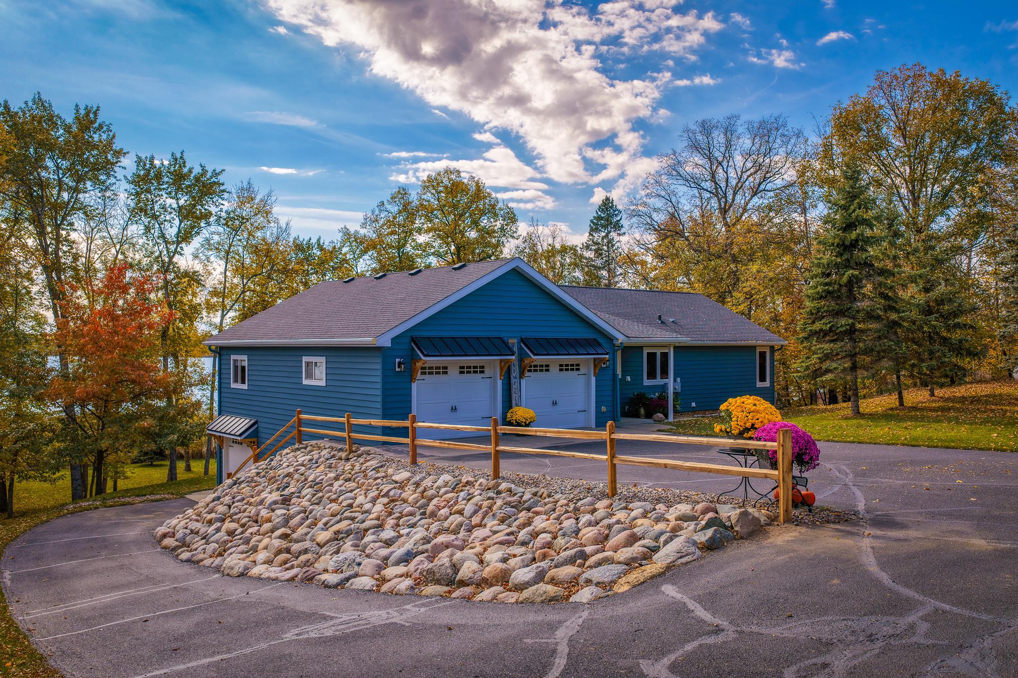 13973 Hummingbird Drive
