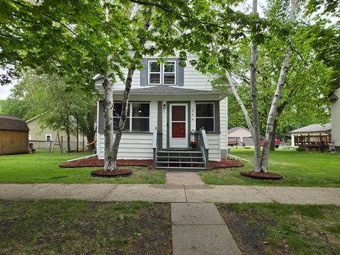 Photo of 336 Erie Street SE, Hutchinson, MN 55350 (MLS # 7073016)