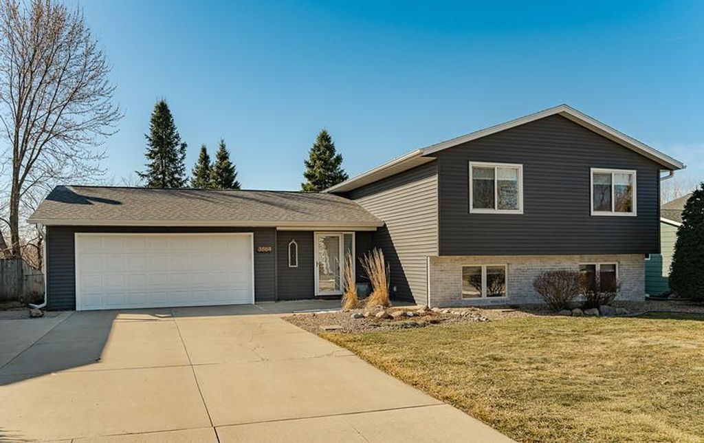 Photo of 3864 Chesapeake Lane NW, Rochester, MN 55901 (MLS # 7042987)