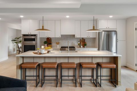 111 King Hill Road Golden Valley MN 55416