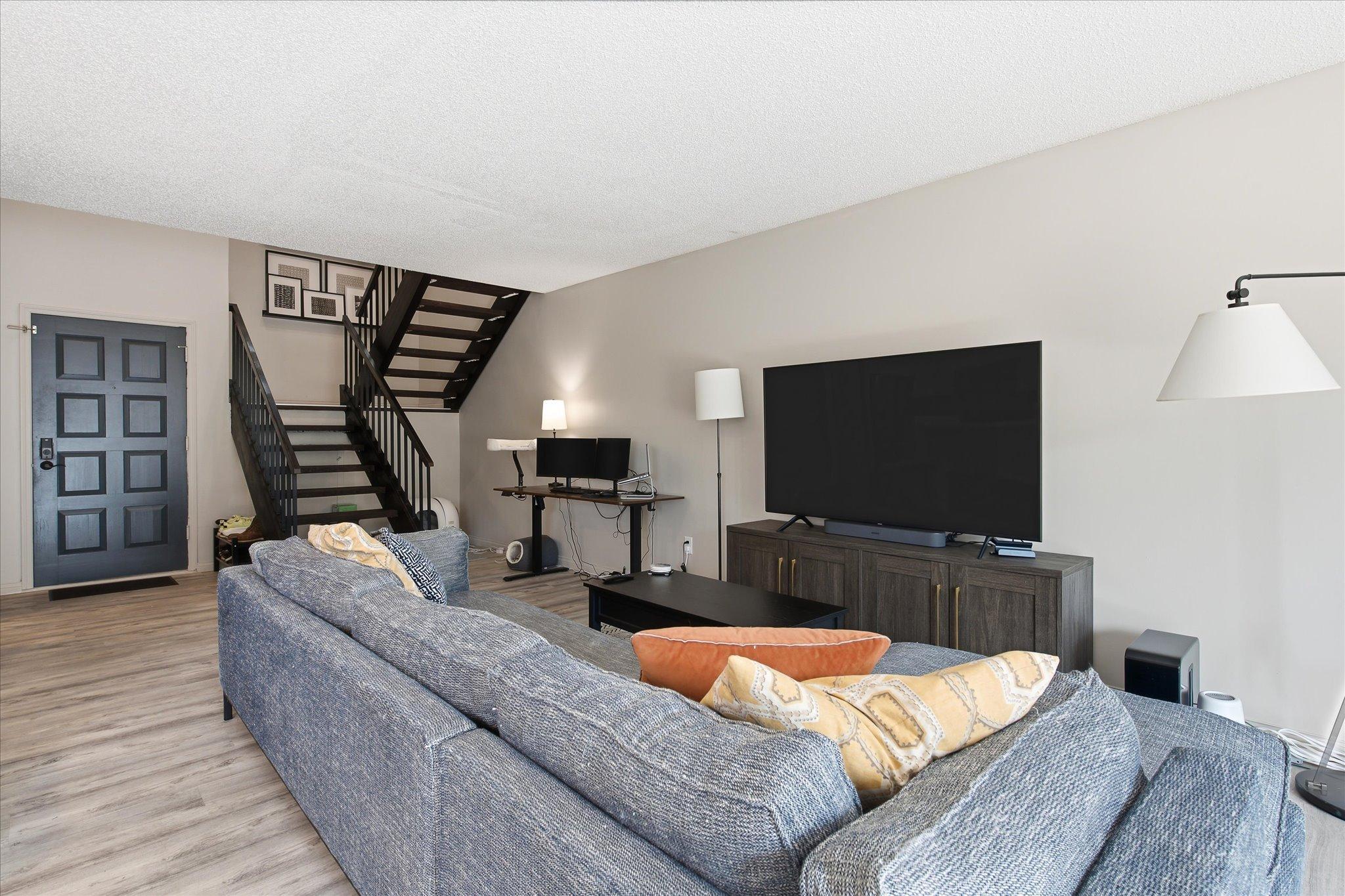 1372 Carling Drive 307