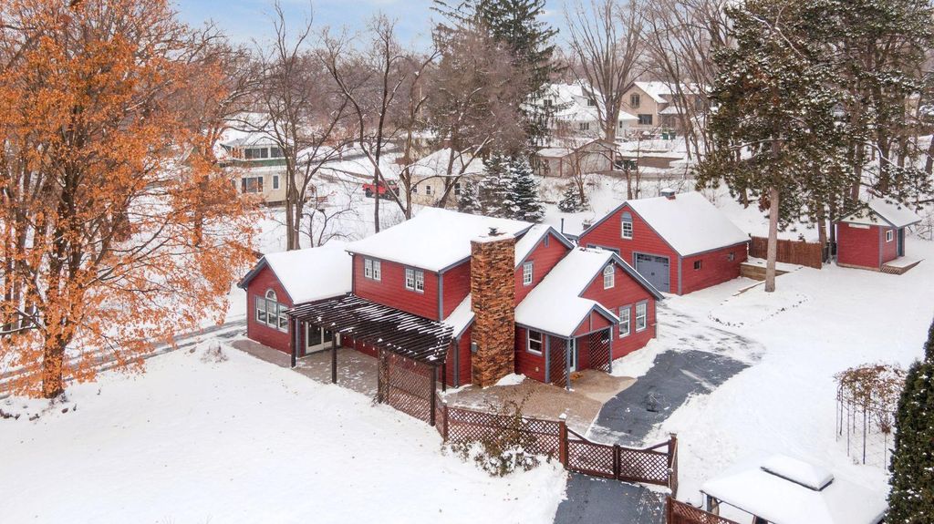 Photo of 709 Riverside Drive N, Hudson, WI 54016 (MLS # 6822794)