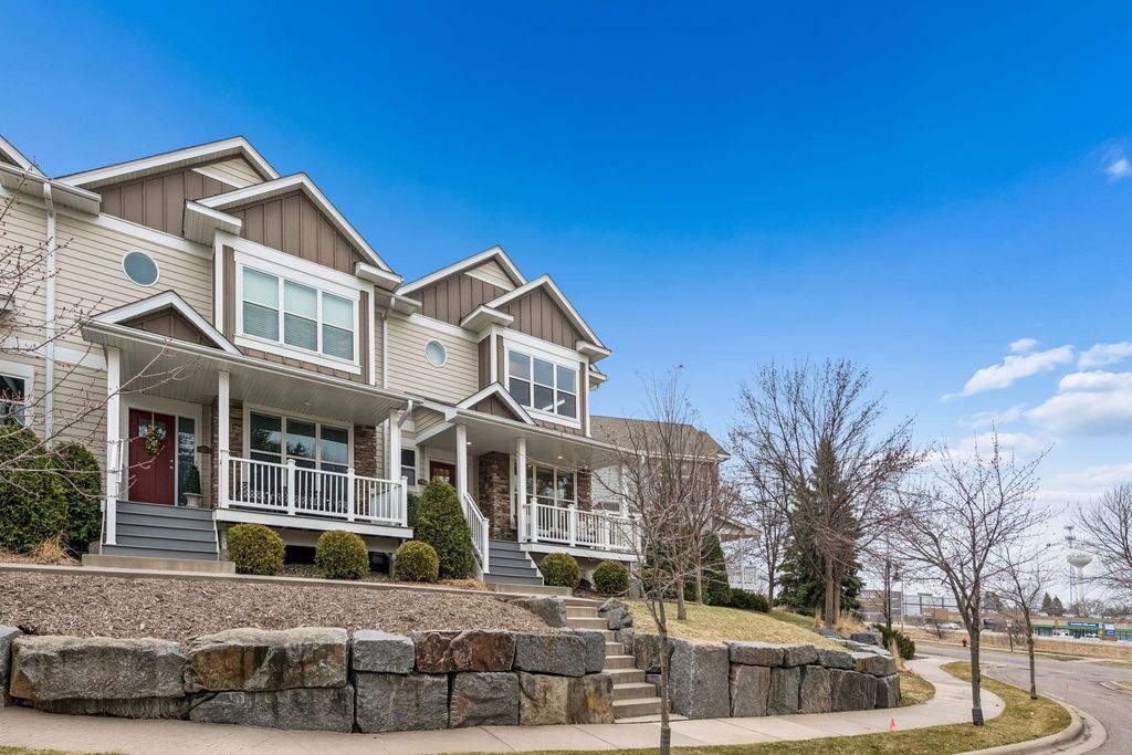 Photo of 673 Sandstone Circle, Long Lake, MN 55356 (MLS # 7048498)