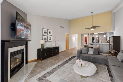 6827 Benton Way Inver Grove Heights MN 55076