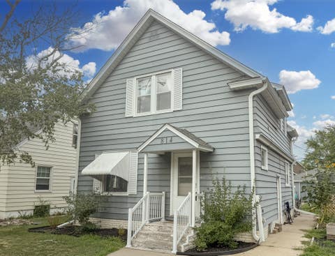 Photo of 814 Mckinley Place S, Saint Cloud, MN 56301 (MLS # 7132059)