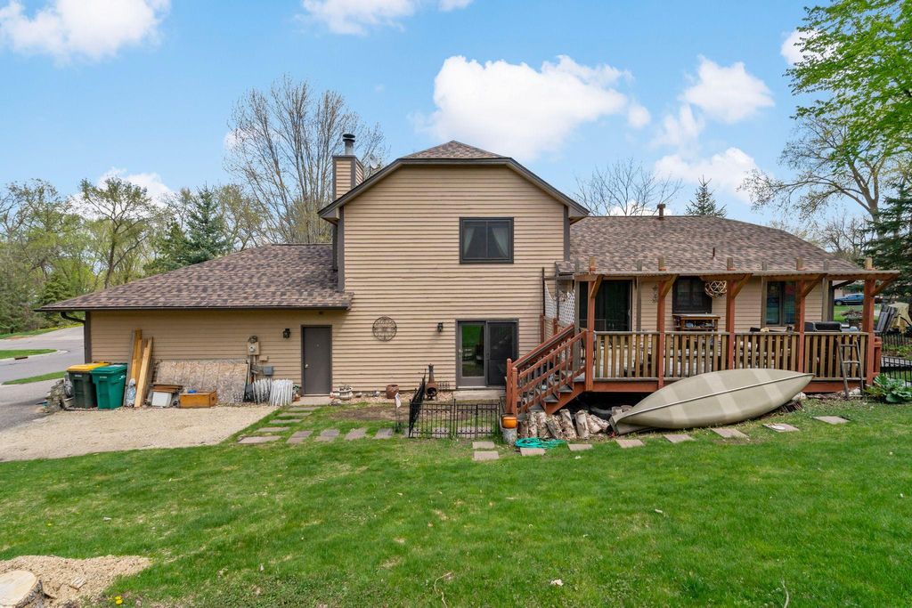 Photo of 1213 Bluebill Bay Road, Burnsville, MN 55306 (MLS # 7010205)