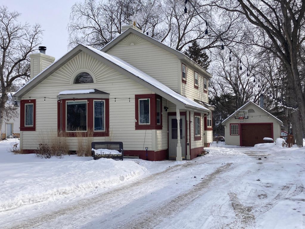 Photo of 1127 Campbell Avenue, Detroit Lakes, MN 56501 (MLS # 7021984)