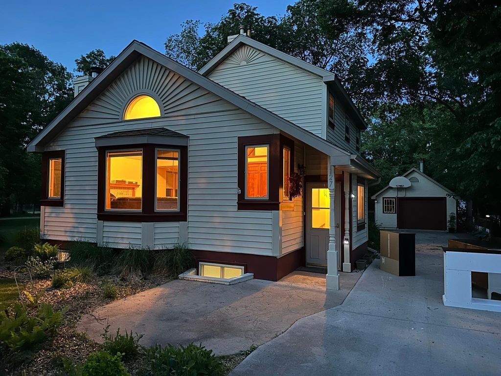 Photo of 1127 Campbell Avenue, Detroit Lakes, MN 56501 (MLS # 7021984)