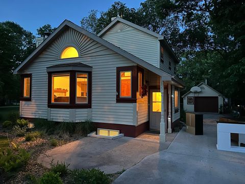 1127 Campbell Avenue Detroit Lakes MN 56501