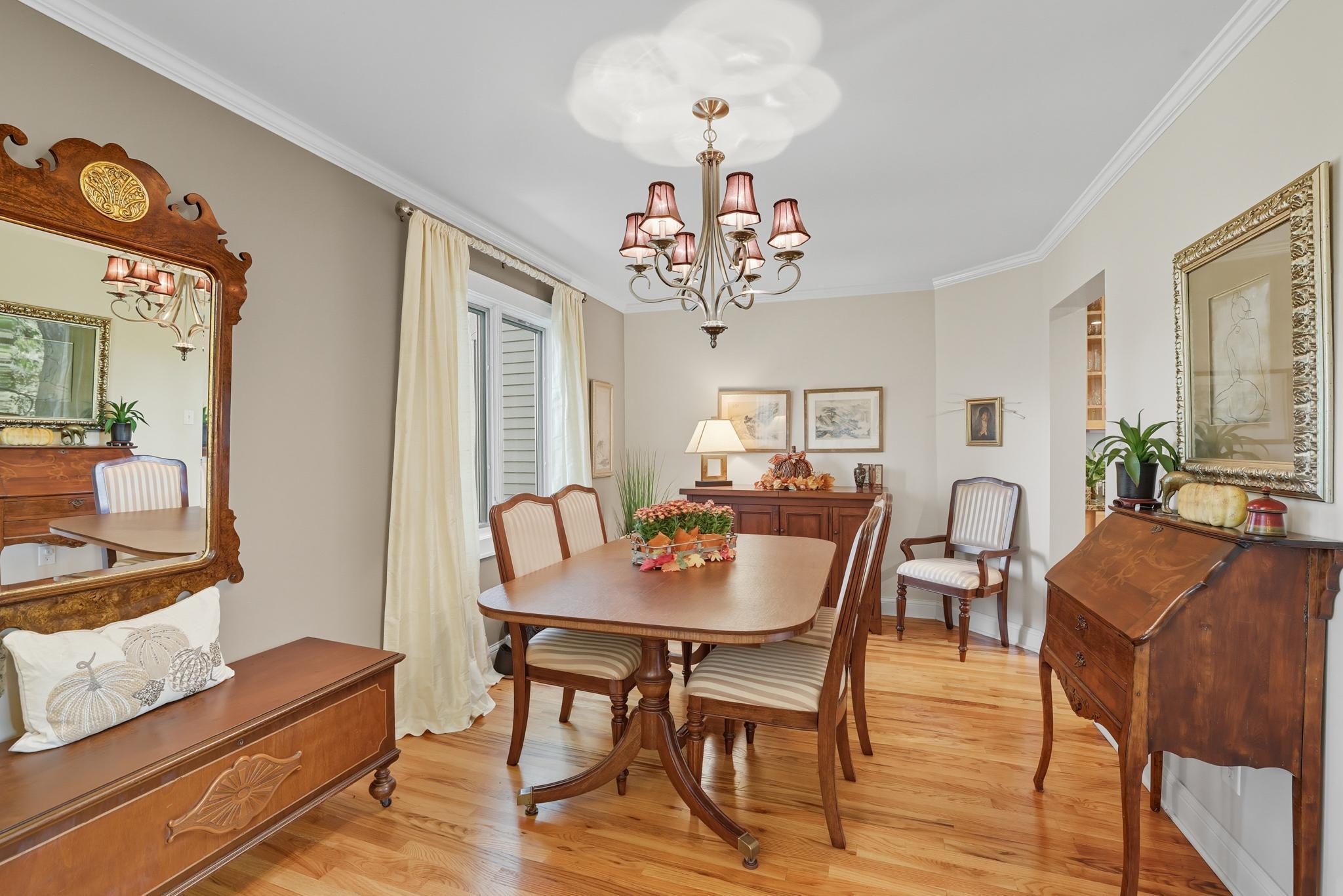 1115 Edgcumbe Road