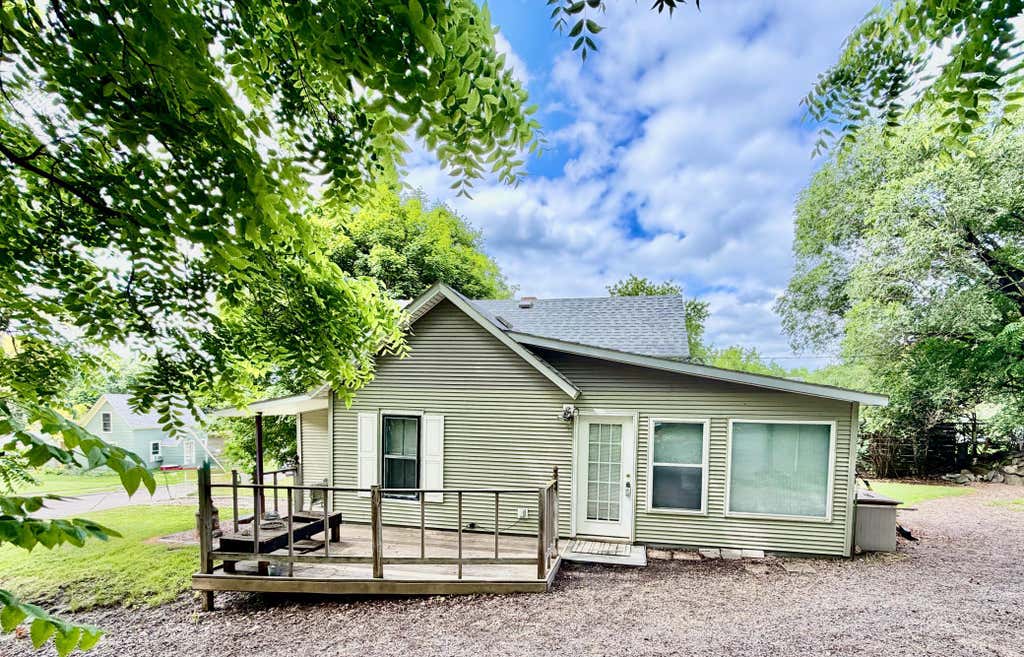 Photo of 305 Garfield Street S, Lake Benton, MN 56149 (MLS # 7100629)