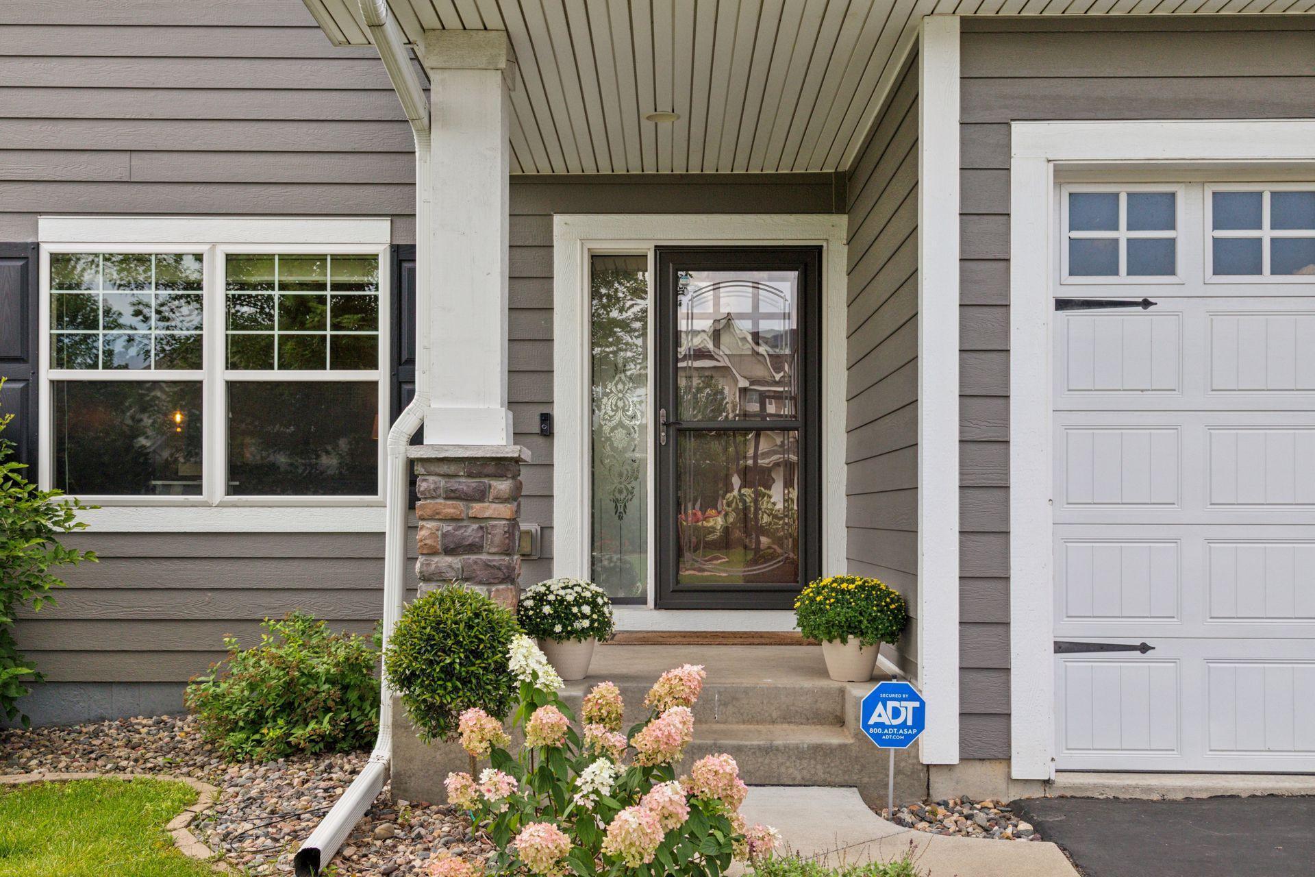 980 Monarch Trail
