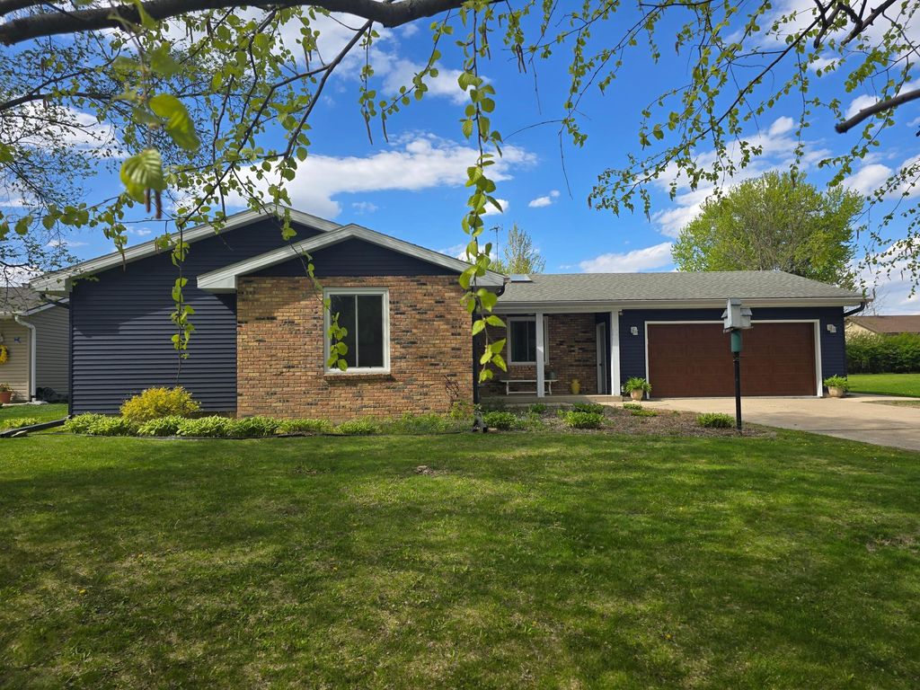 Photo of 350 13th Street SW, Owatonna, MN 55060 (MLS # 7071445)