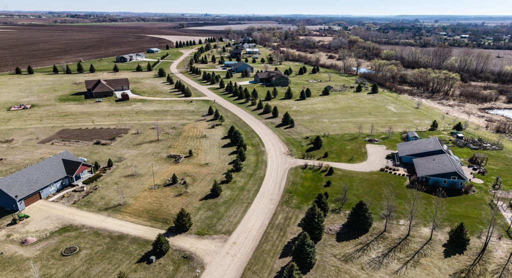 Photo of 30070 Ashby Court, Northfield, MN 55057 (MLS # 7056714)