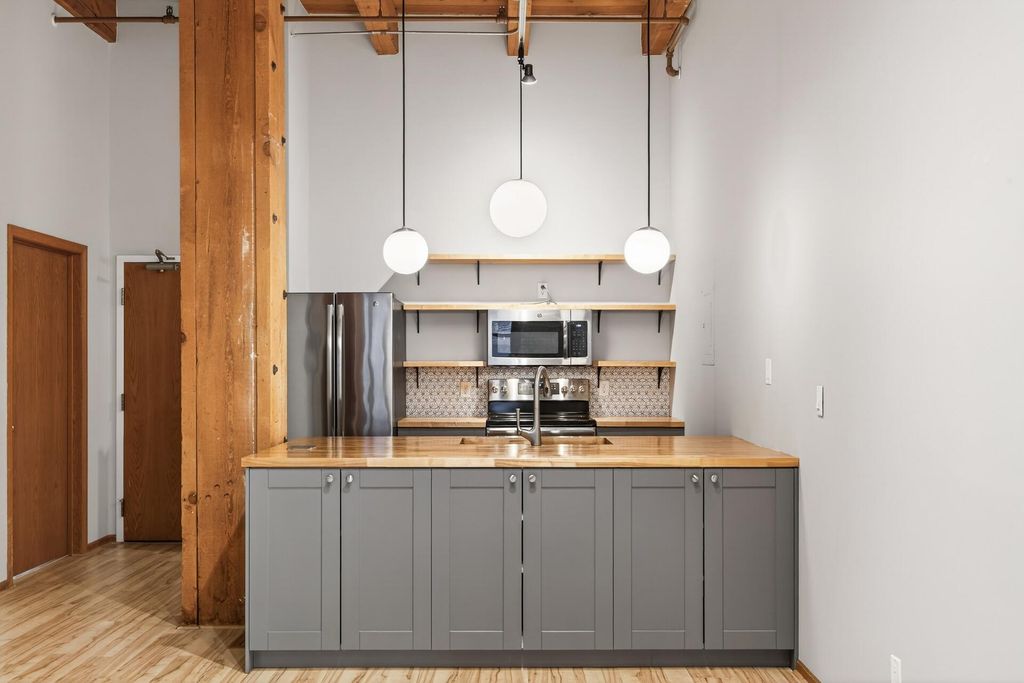 Photo of 400 N 1st Street #302, Minneapolis, MN 55401 (MLS # 7027716)