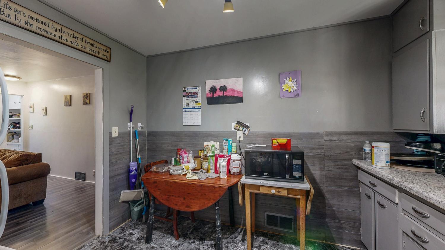 709 Rochelle Avenue S