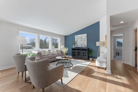 7142 22nd Avenue E Shakopee MN 55379