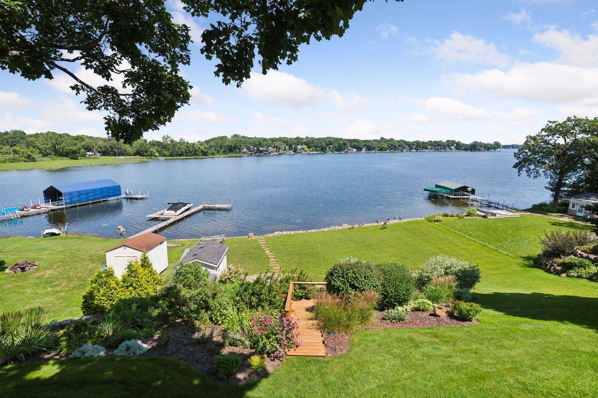 3590 Tuxedo Road