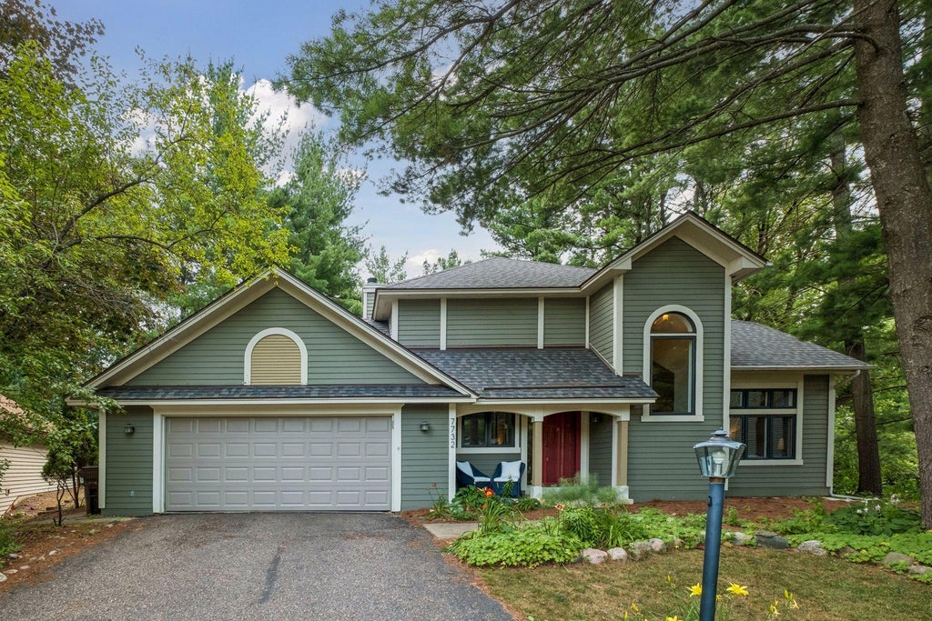 Photo of 7732 74th Street S, Cottage Grove, MN 55016 (MLS # 7118829)