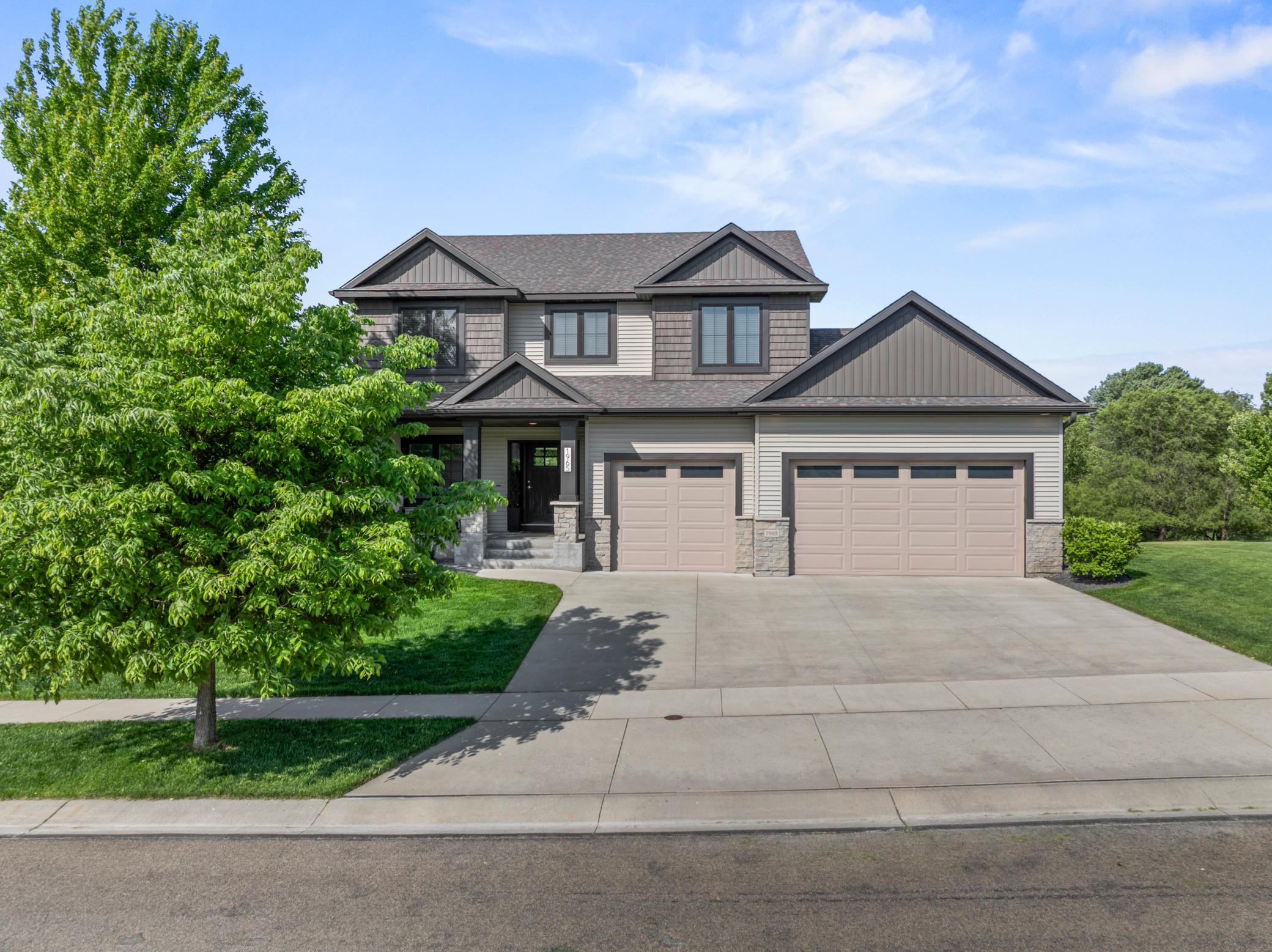 1965 Kerry Drive NE
