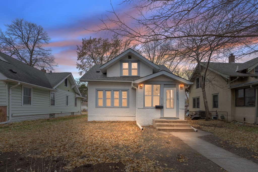 Photo of 2808 40th Avenue S, Minneapolis, MN 55406 (MLS # 7102455)