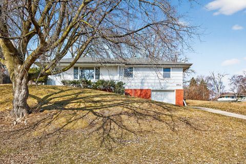 8912 Tretbaugh Drive Bloomington MN 55431