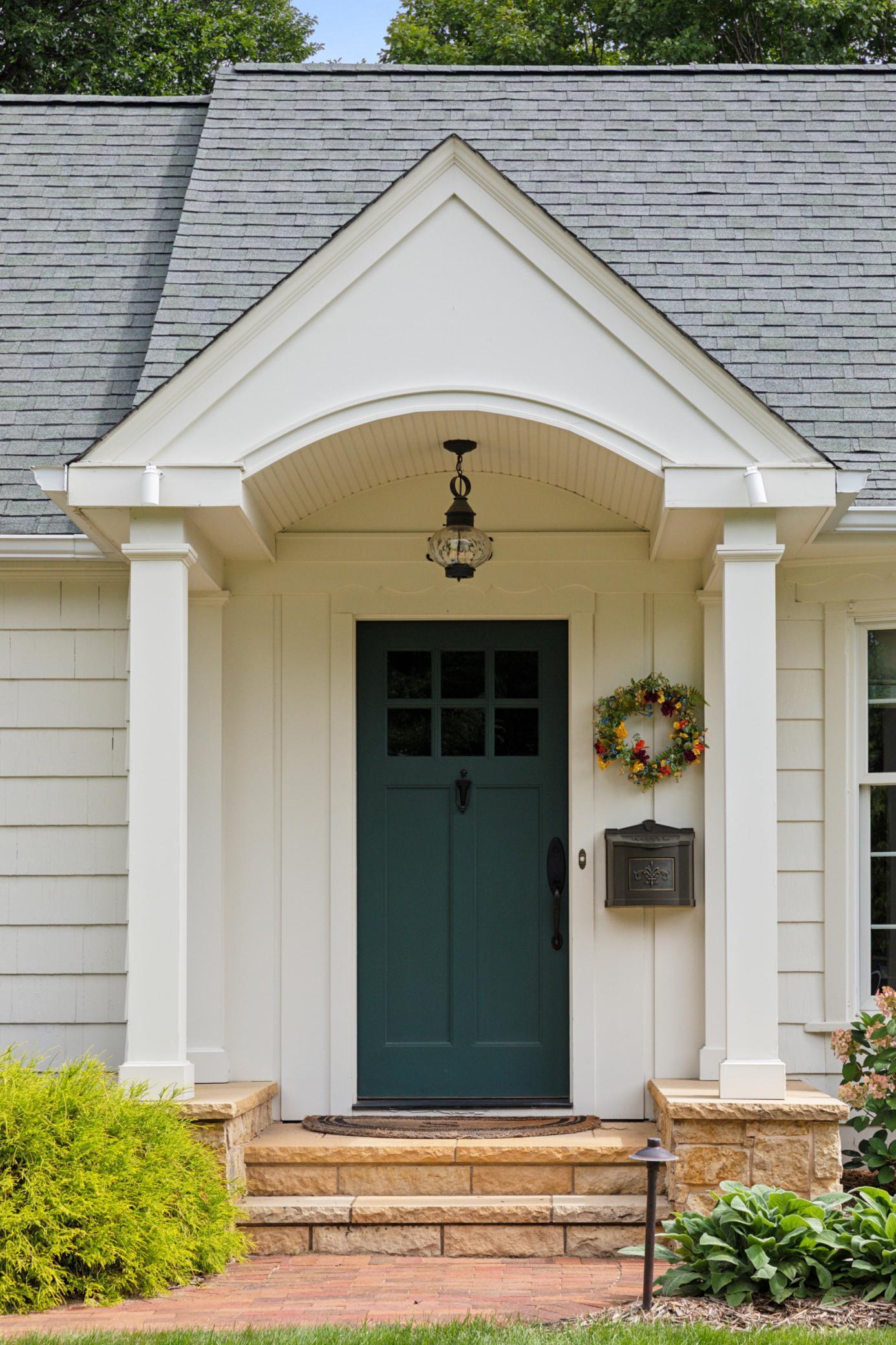 3815 Inglewood Avenue S