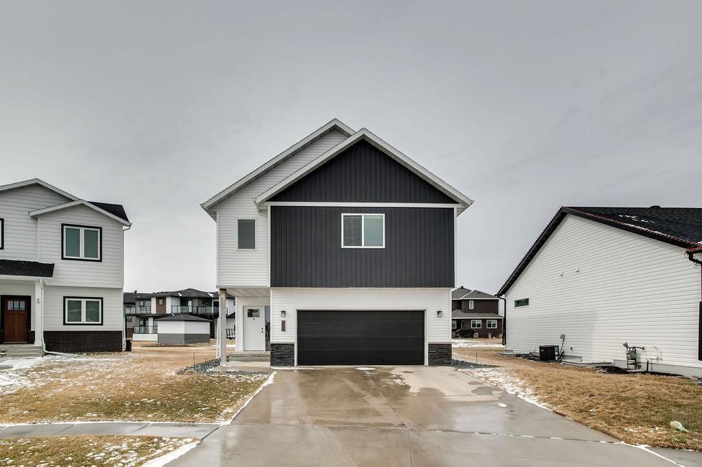 Photo of 507 7th Street E, Horace, ND 58047 (MLS # 7057934)